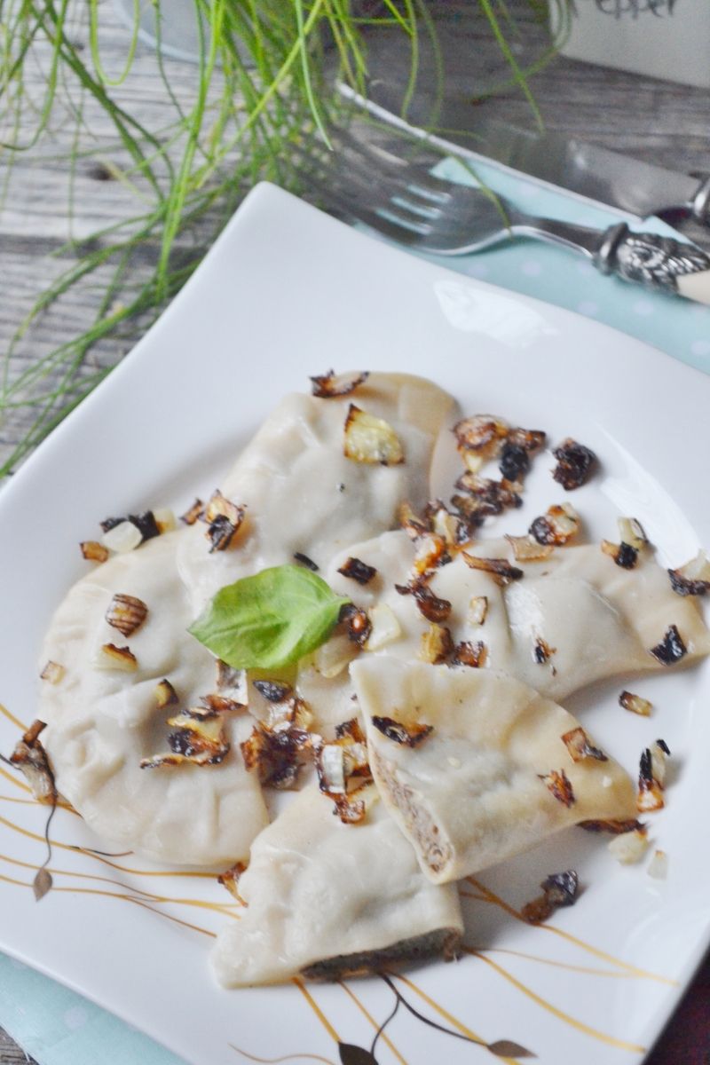 Pierogi z soczewicą i pieczarkami