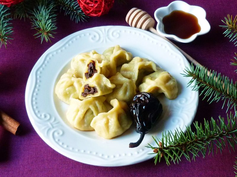 Pierogi z suszonymi owocami