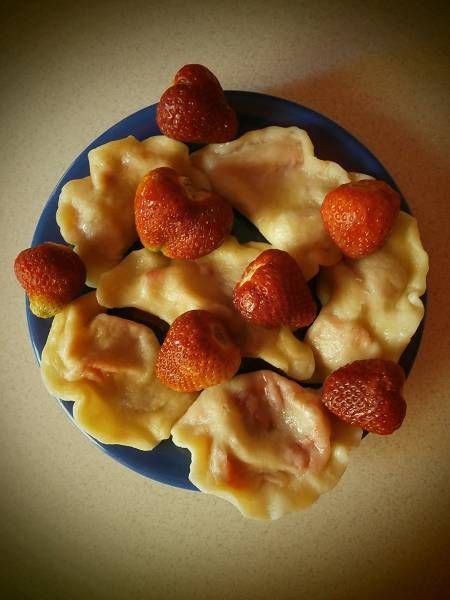 Pierogi z truskawkami