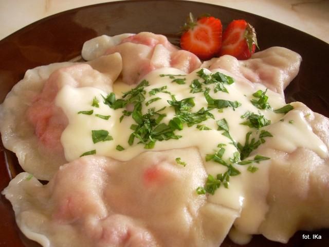 Pierogi z truskawkami 