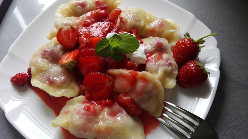 Pierogi z truskawkami 