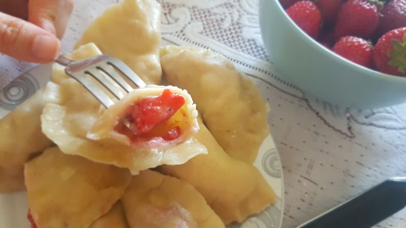 Pierogi z truskawkami