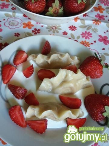 Pierogi z truskawkami wg Alex