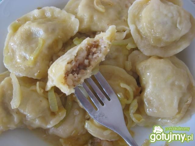 Pierogi z twarogiem i kaszą gryczaną Pierogi z twarogiem i kaszą gryczaną