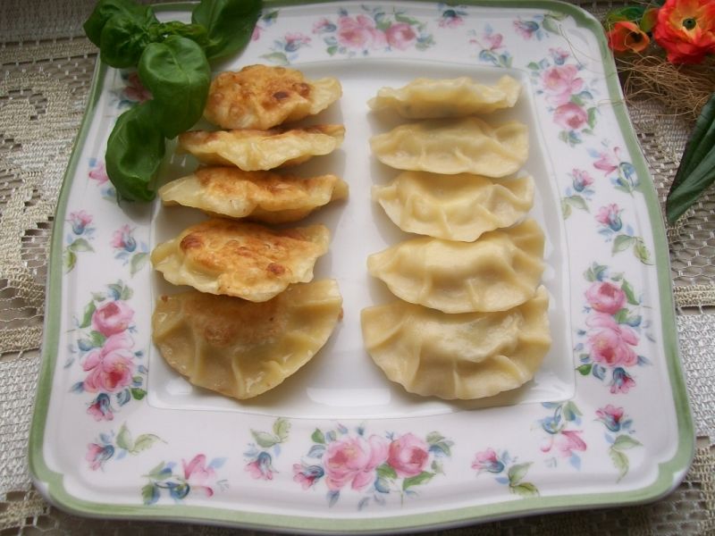 Pierogi z twarogiem i ziemniakami  Pierogi z twarogiem i ziemniakami