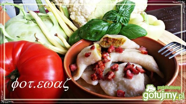 Pierogi z warzywami i boczkiem Pierogi z warzywami i boczkiem