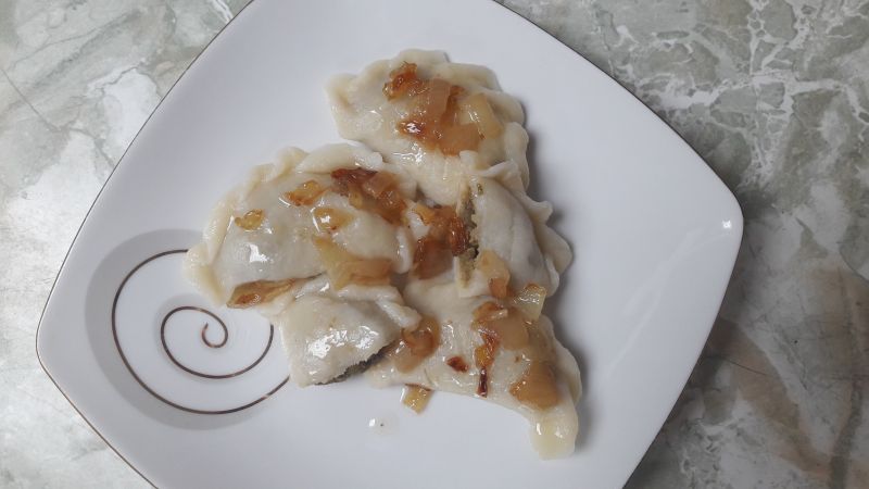 Pierogi z zieloną soczewicą