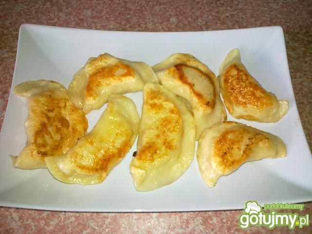 Pierogi z ziemniakami i serem na słodko  Pierogi z ziemniakami i serem na słodko