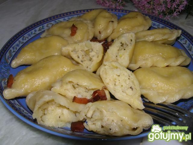 Pierogi z żółtym serem wg Bo Pierogi z żółtym serem wg Bo