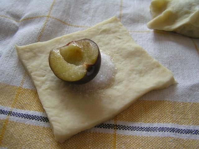 Pierogi ze śliwkami Pierogi ze śliwkami