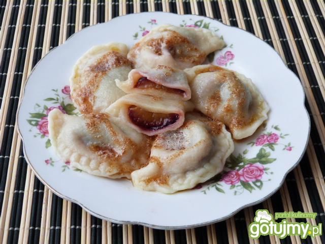 Pierogi ze śliwkami 5