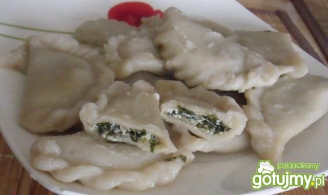 Pierogi ze szpinakiem i fetą