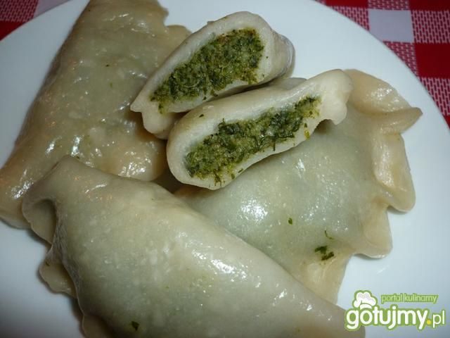 Pierogi ze szpinakiem i mozzarellą Pierogi ze szpinakiem i mozzarellą
