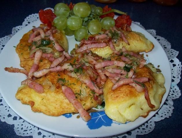 Pierogi ziemniaczane z warzywnym farszem