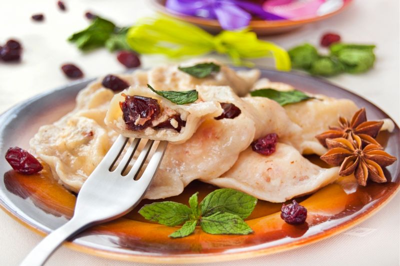 Pierogi żurawinowe z twarogiem