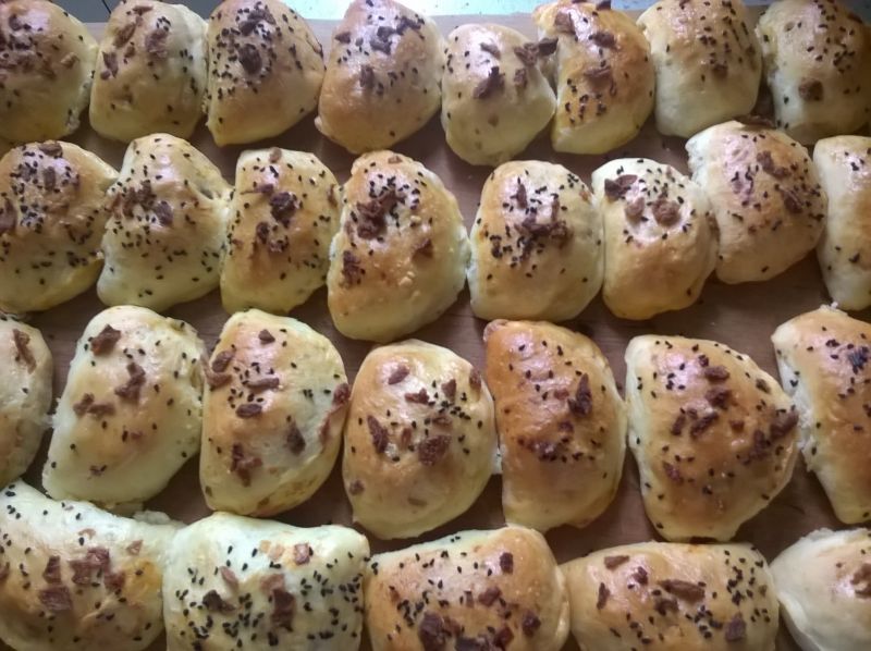 Pierożki drożdżowe Pierożki drożdżowe