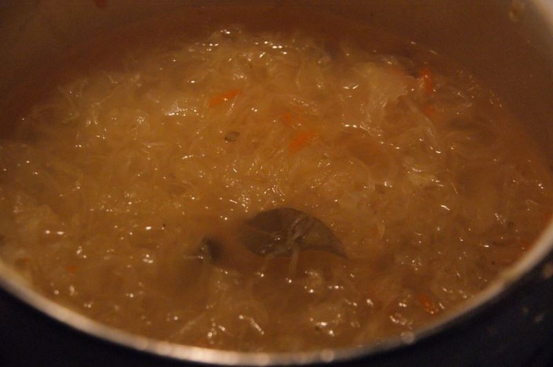 Pierożki drożdżowe z farszem z kapusty na ostro Pierożki drożdżowe z farszem z kapusty na ostro