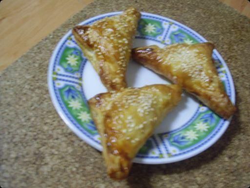 Pierożki francuskie z tuńczykiem.