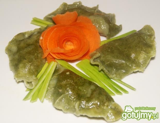 Pierożki w ziołowym cieście Pierożki w ziołowym cieście