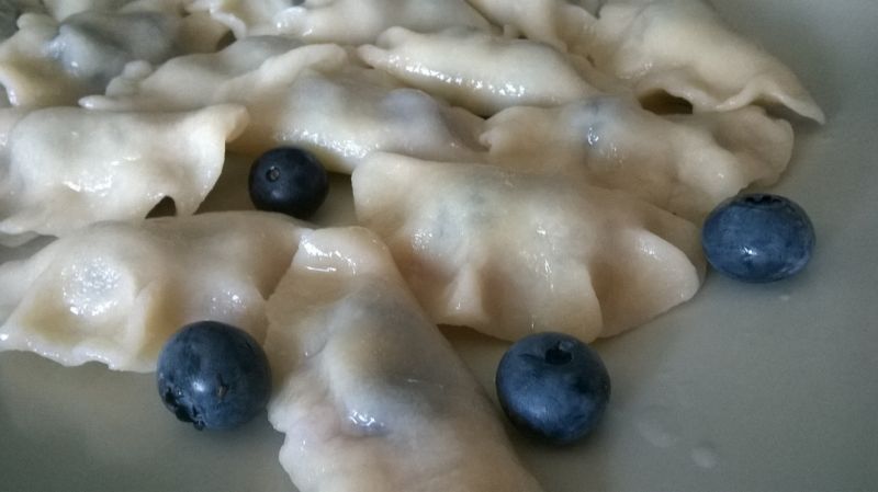 Pierożki z borówką amerykańską Pierożki z borówką amerykańską