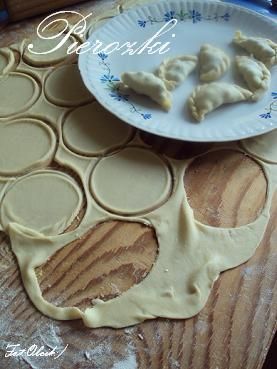 Pierożki z jagodami Pierożki z jagodami