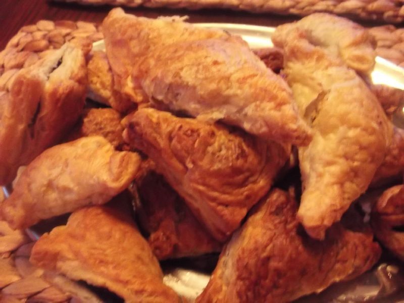 Pierożki z pikantnym nadzieniem Pierożki z pikantnym nadzieniem