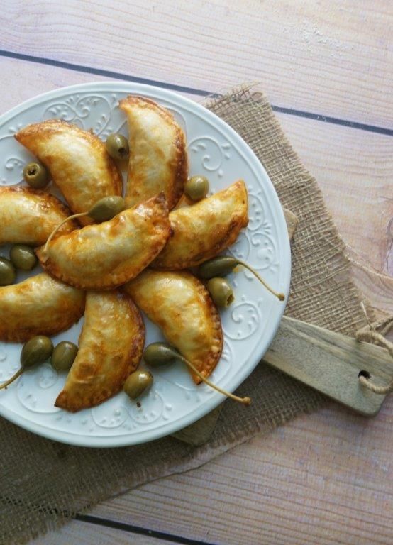 Pierożki z tuńczykiem Pierożki z tuńczykiem