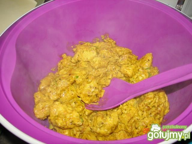 Pierś indyka w sosie kurkumowym