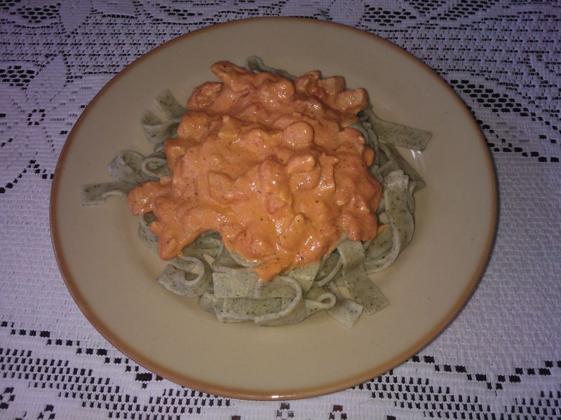 Pierś kurczaka w kremowym sosie Pierś kurczaka w kremowym sosie