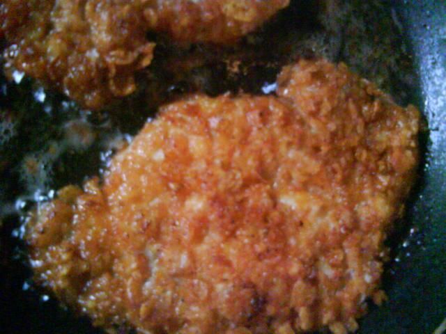 Pierś kurczaka w płatkach kukurydzianych