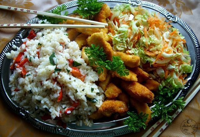 Pierś kurczaka z ryżem a'la chińszczyzna