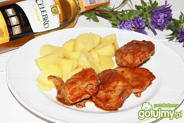 Pierś  z dodatkiem wina półwytrawnego  