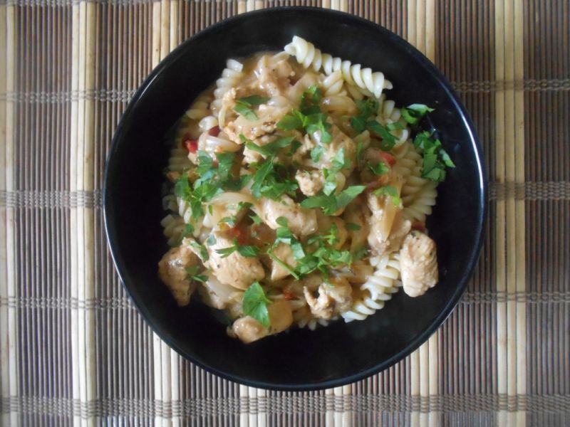 Pierś z indyka w sosie Pierś z indyka w sosie