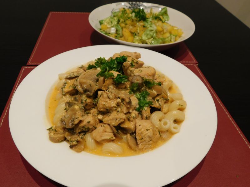 Pierś z indyka z pieczarkami i imbirem