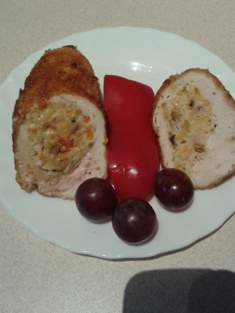 Pierś z kurczaka faszerowana Pierś z kurczaka faszerowana