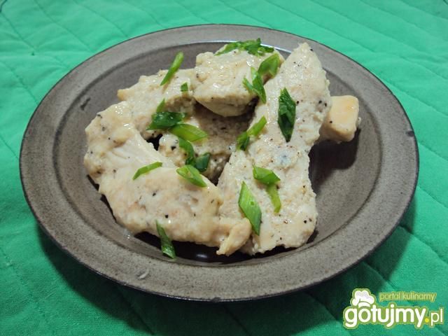 Pierś z kurczaka gotowana w mleku