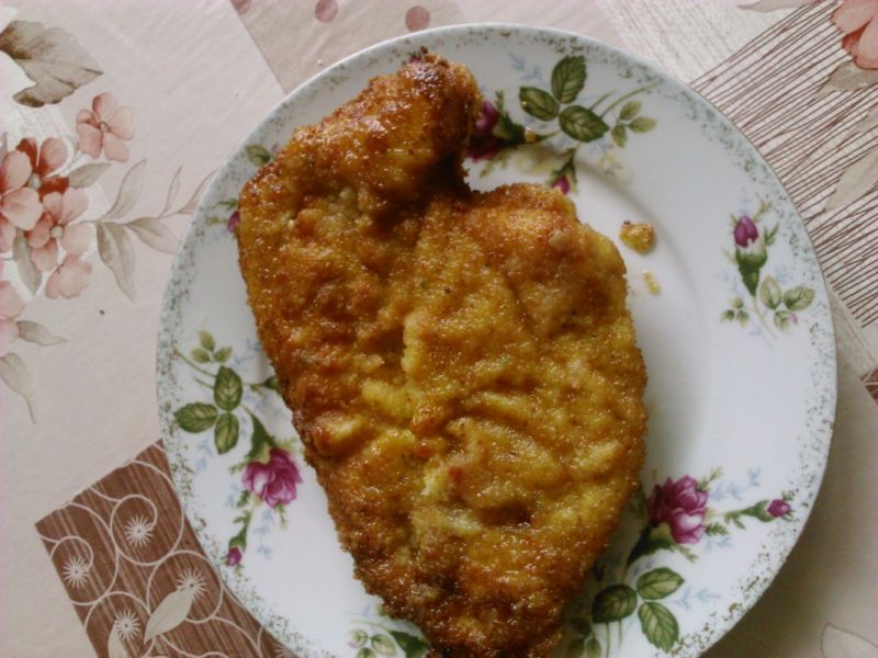 Pierś z kurczaka panierowana
