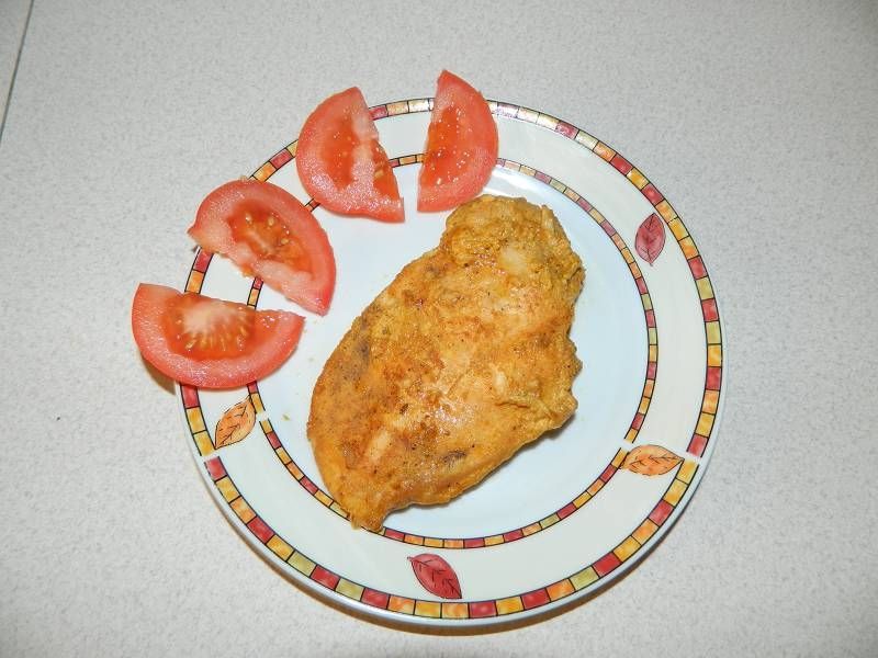 Pierś z kurczaka pieczona w jogurtowej marynacie  Pierś z kurczaka pieczona w jogurtowej marynacie