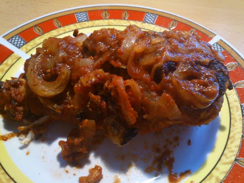 Pierś z kurczaka w cebuli z pomidorami 