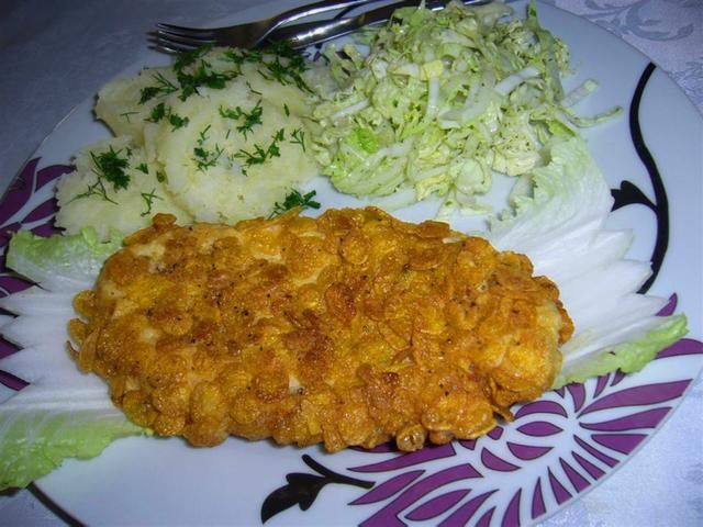 Pierś z kurczaka w panierce  Pierś z kurczaka w panierce