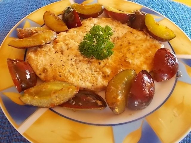 Pierś z kurczaka w śliwkach