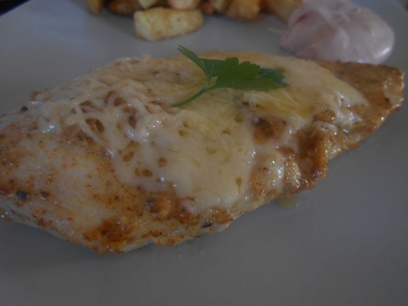 Pierś z kurczaka z jajkiem i serem