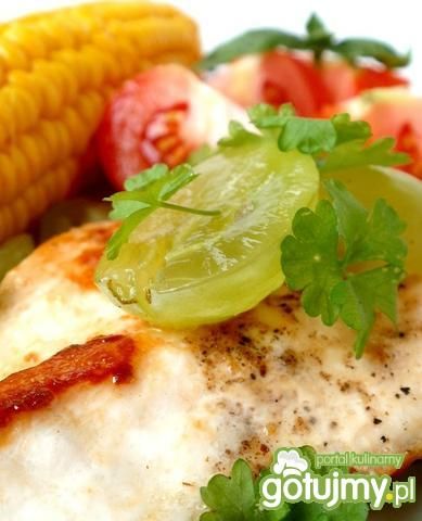 Pierś z kurczaka z kukurydzą i pomidorem