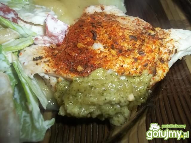 Pierś z kurczaka z pesto Pierś z kurczaka z pesto