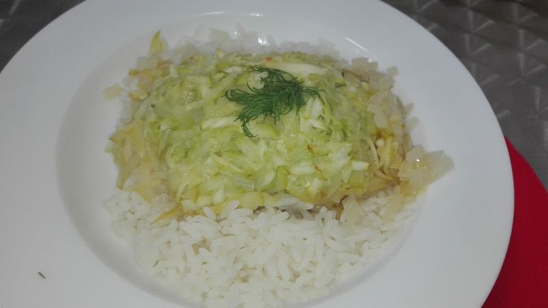 Pierś z kurczaka zapiekana z cukinią Pierś z kurczaka zapiekana z cukinią