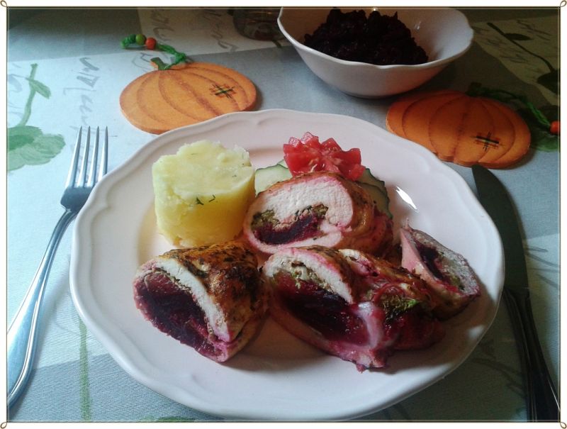 Pierś z puree dyniowym i burakiem Pierś z puree dyniowym i burakiem