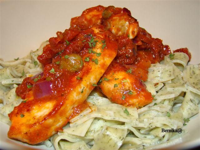 Piersi w sosie z suszonych pomidorów Piersi w sosie z suszonych pomidorów