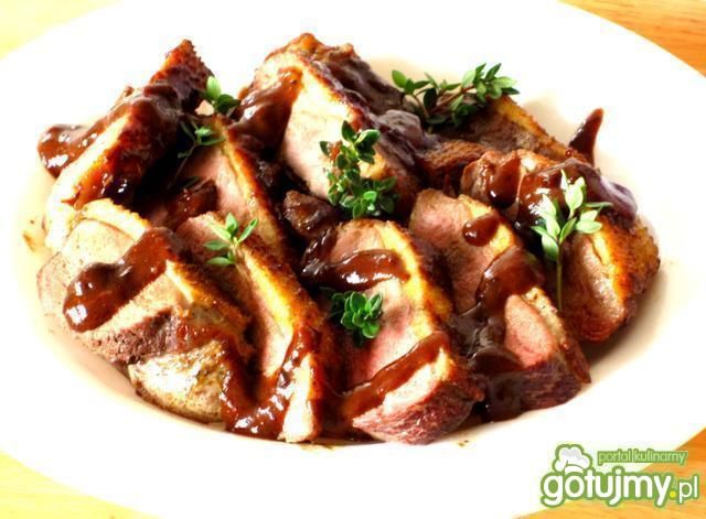 Piersi z kaczki w śliwkowym sosie Piersi z kaczki w śliwkowym sosie