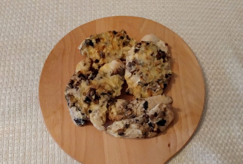 Piersi z kurczaka a'la pizza Piersi z kurczaka a'la pizza