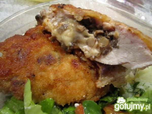 Piersi z kurczaka faszerowane